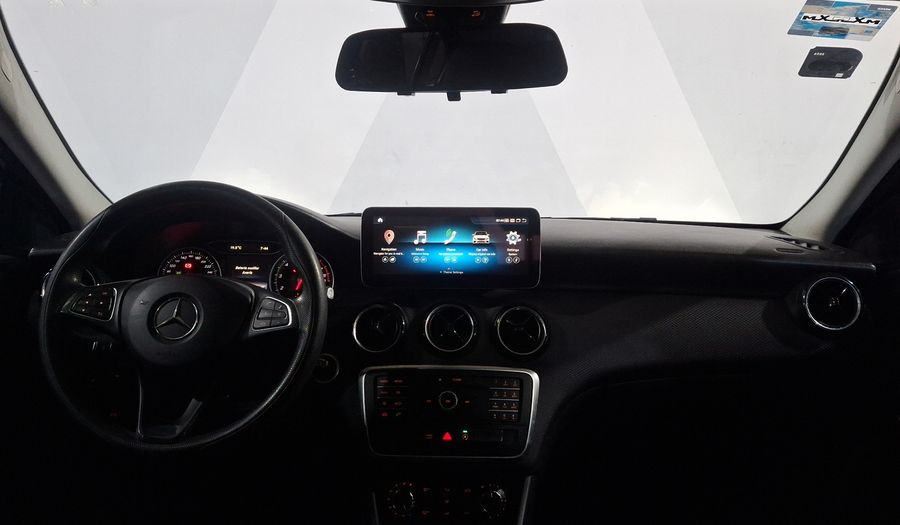 Mercedes Benz Clase A 1.6 200 Hatchback 2017