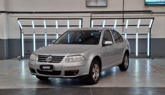 Volkswagen • Bora