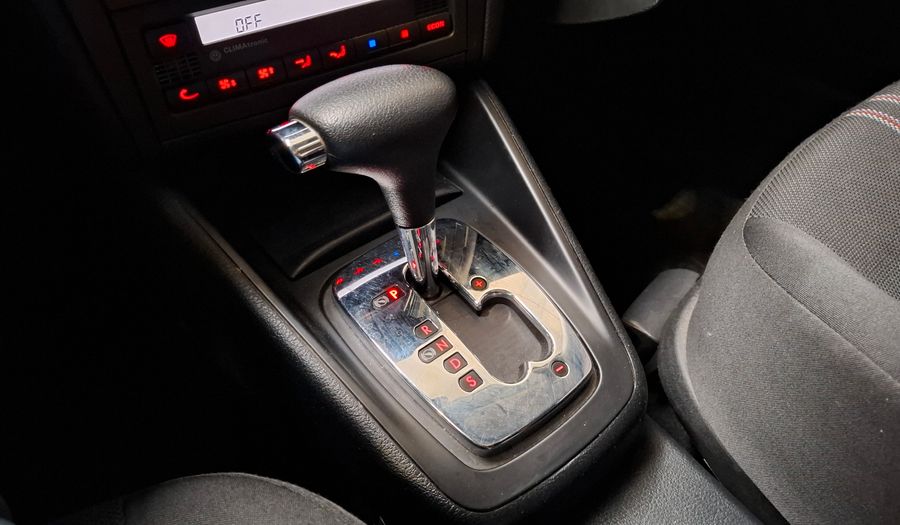 Volkswagen Bora 2.0 TRENDLINE TIPTRONIC Sedan 2013