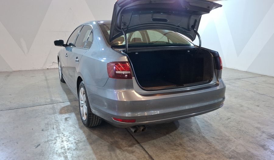 Volkswagen Jetta 2.0 TIP Sedan 2016