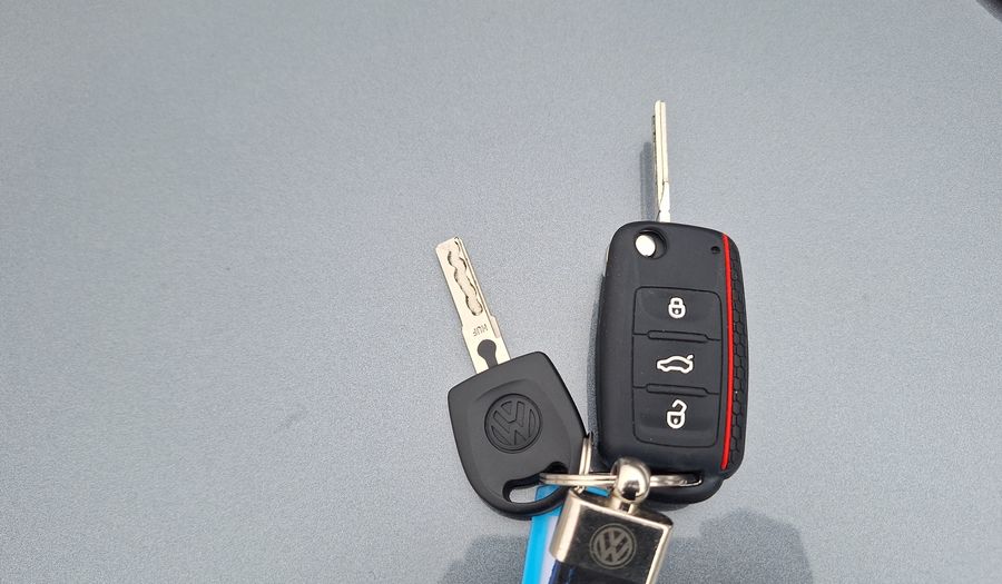 Volkswagen Gol 1.6 COMFORTLINE Hatchback 2020