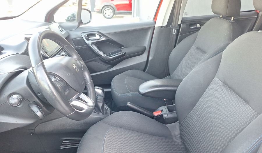 Peugeot 208 1.2 PURETECH 82 HP SIGNATURE Hatchback 2020
