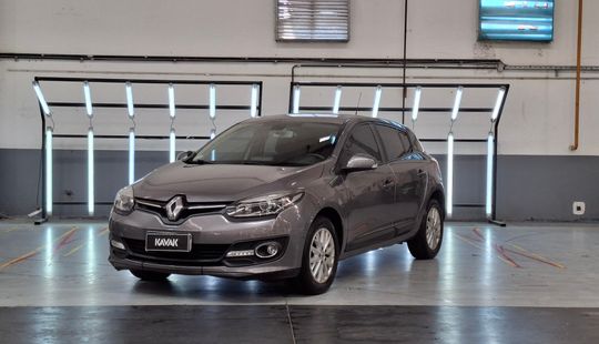 Renault • Megane