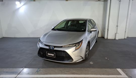 2021 • 71,185 km • Automático