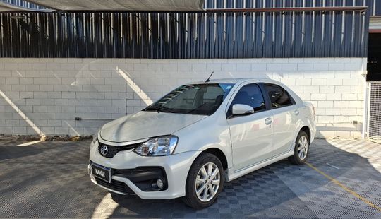 Toyota • Etios
