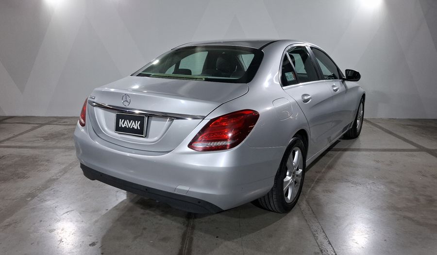 Mercedes Benz Clase C 2.0 200 EXCLUSIVE AUTO Sedan 2018