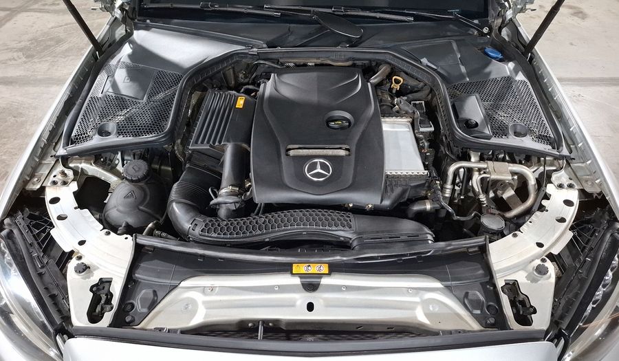 Mercedes Benz Clase C 2.0 200 EXCLUSIVE AUTO Sedan 2018