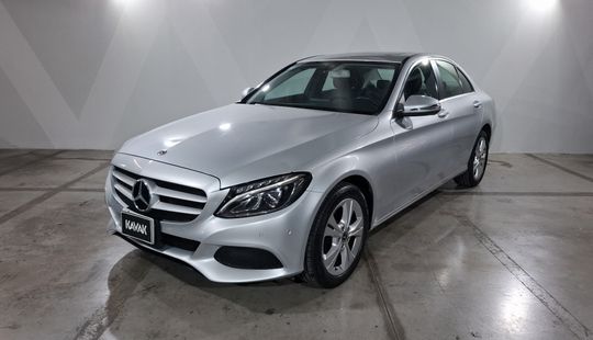 2018 • 85,323 km • Automático