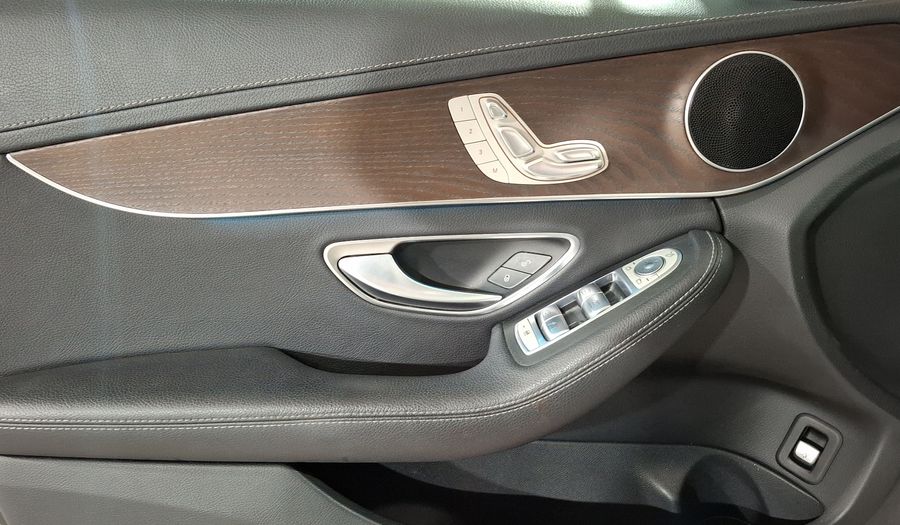 Mercedes Benz Clase C 2.0 200 EXCLUSIVE AUTO Sedan 2018