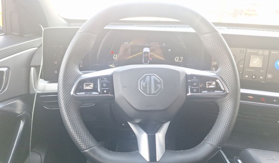 Mg One 1.5T DLX CVT Suv 2024