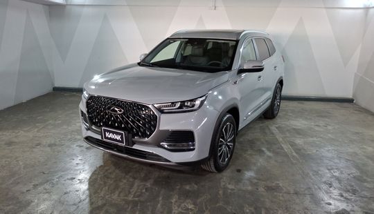 2025 • 6,000 km • Automático