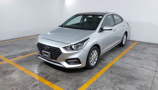 Hyundai • Accent
