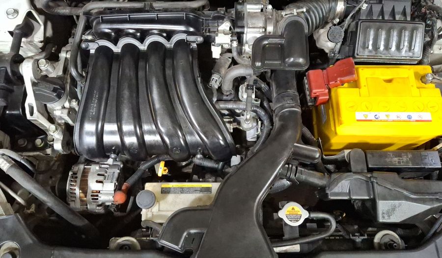 Nissan Tiida 1.8 COMFORT MT AC Sedan 2012