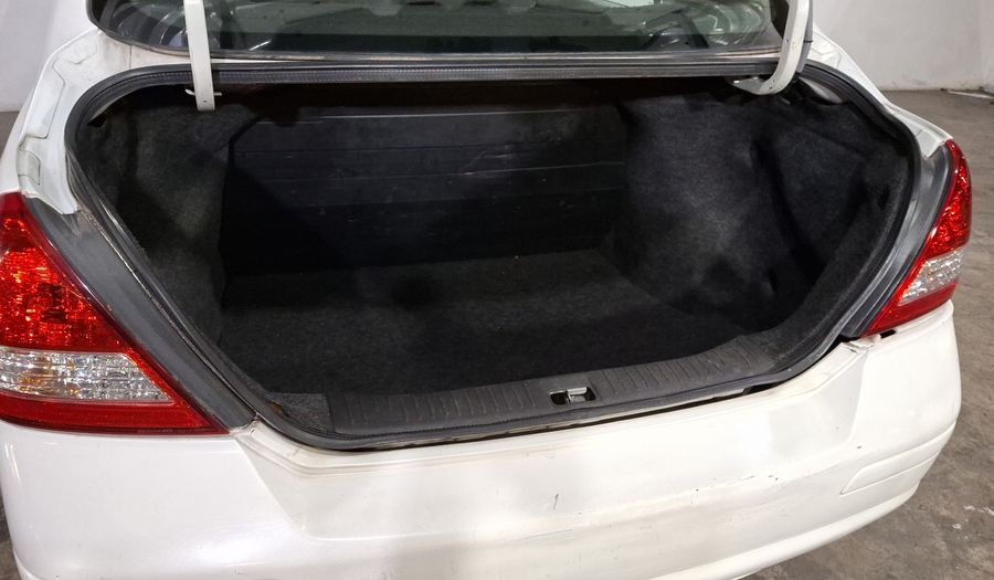 Nissan Tiida 1.8 COMFORT MT AC Sedan 2012