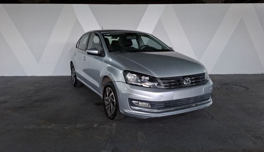 Volkswagen • Vento