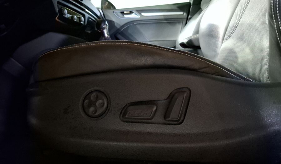 Audi A3 1.8 TFSI S LINE TRONIC Hatchback 2016