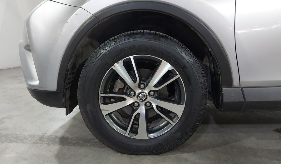 Toyota Rav4 2.5 XLE AWD AT Suv 2017
