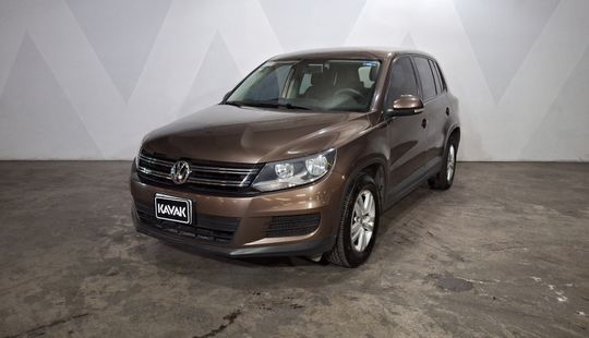 Volkswagen • Tiguan