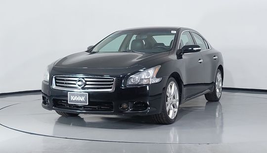 Nissan • Maxima