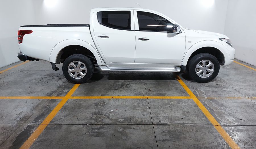Mitsubishi L200 2.4 GLS GASOLINA Pickup 2019