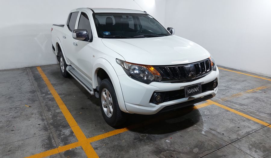 Mitsubishi L200 2.4 GLS GASOLINA Pickup 2019