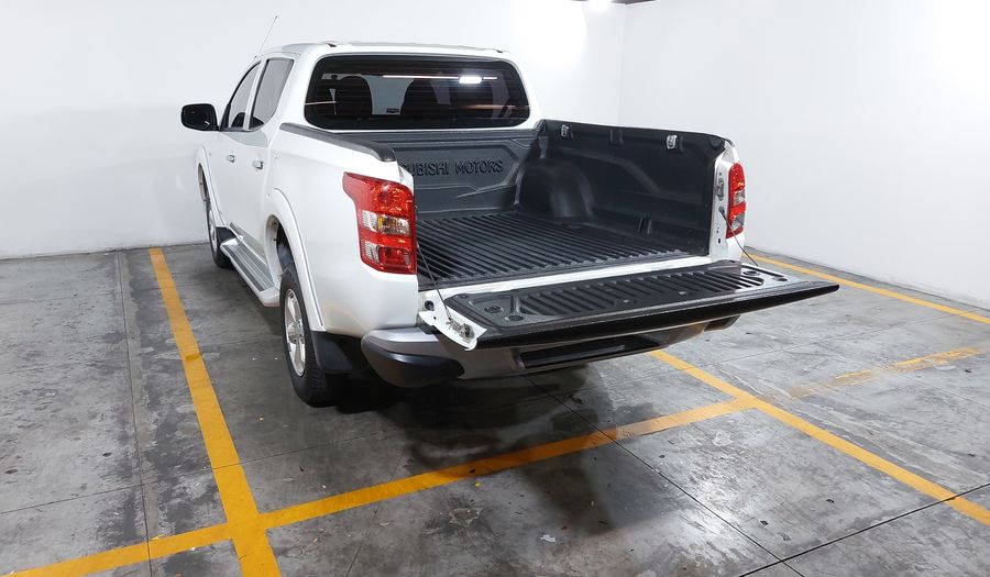 Mitsubishi L200 2.4 GLS GASOLINA Pickup 2019