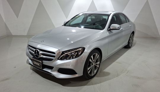 Mercedes Benz • Clase C