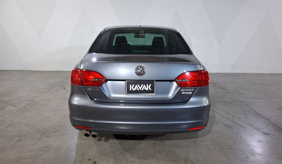 Volkswagen Jetta 2.5 SPORT BOLSA PAQ NAVE TECHO TIPTRONIC Sedan 2014