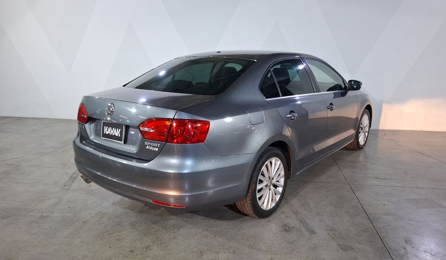 Volkswagen Jetta 2.5 SPORT BOLSA PAQ NAVE TECHO TIPTRONIC Sedan 2014