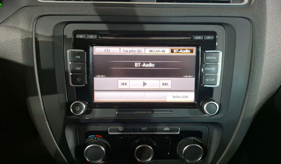 Volkswagen Jetta 2.5 SPORT BOLSA PAQ NAVE TECHO TIPTRONIC Sedan 2014