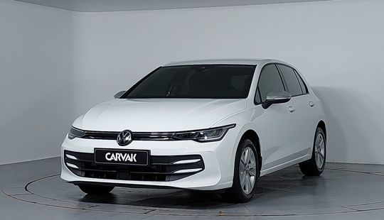 Volkswagen • Golf