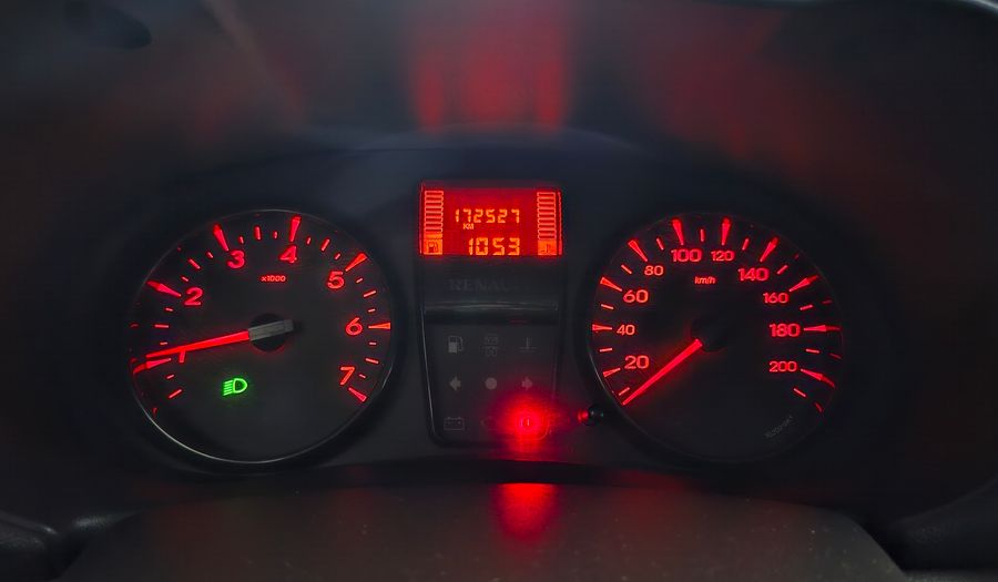 Renault Clio 1.1 AUTHENTIQUE Hatchback 2012