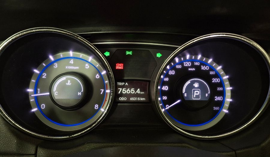 Hyundai Sonata 2.4 YF GLS FULL SUN AUTO Sedan 2011