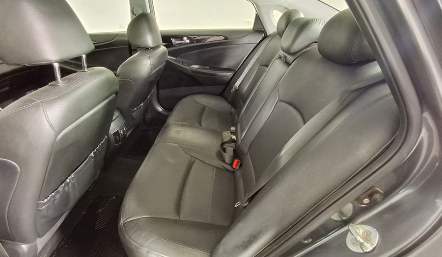 Hyundai Sonata 2.4 YF GLS FULL SUN AUTO Sedan 2011