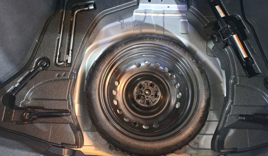 Toyota Prius 1.8 HYBRID BASE AUTO Hatchback 2020