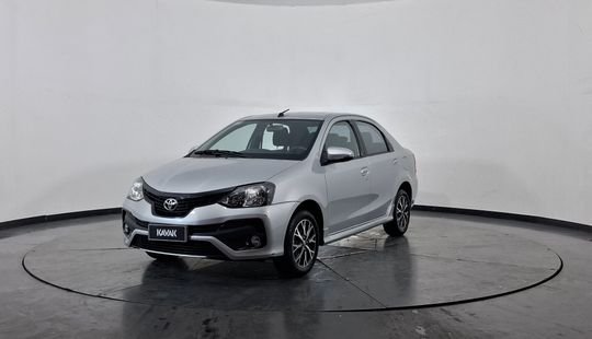 Toyota • Etios