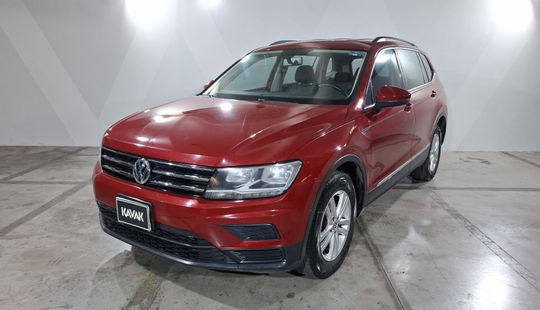 Volkswagen • Tiguan