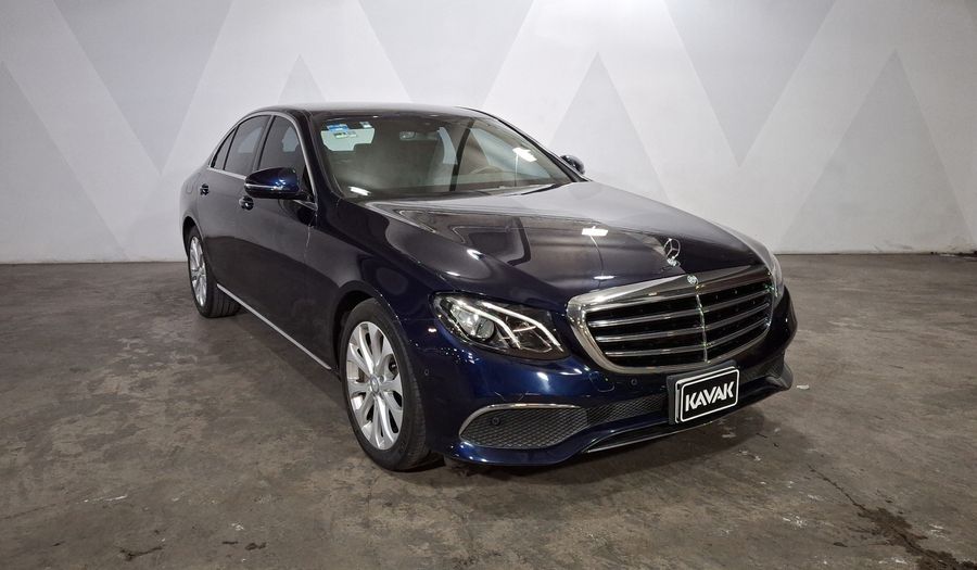 Mercedes Benz Clase E 2.0 200 EXCLUSIVE AT Sedan 2017