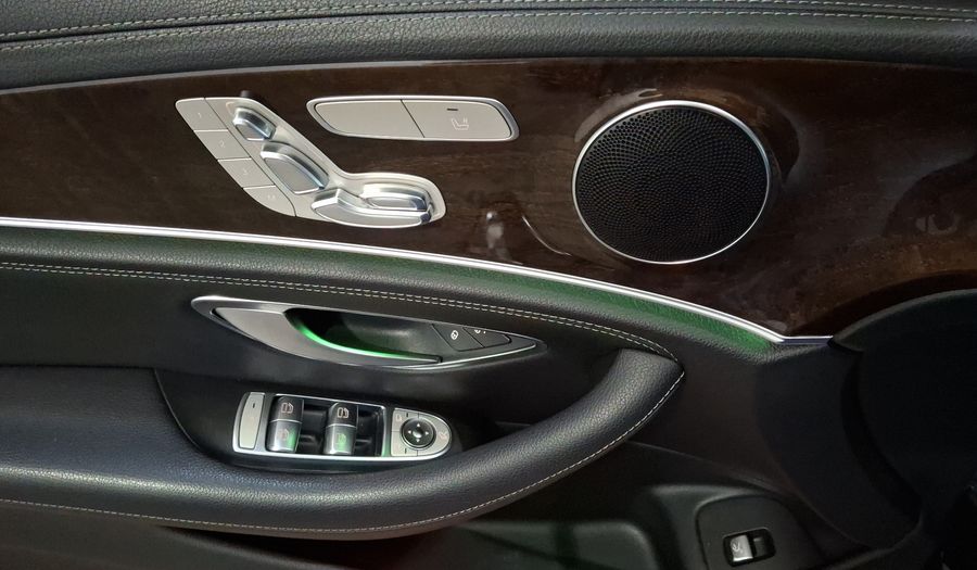 Mercedes Benz Clase E 2.0 200 EXCLUSIVE AT Sedan 2017
