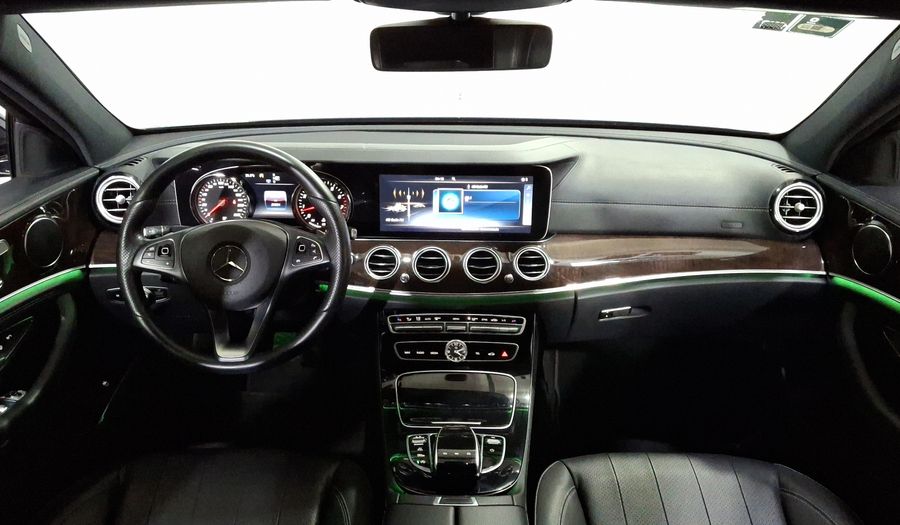 Mercedes Benz Clase E 2.0 200 EXCLUSIVE AT Sedan 2017