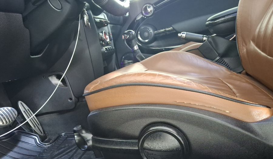 Mini Cooper S 1.6 COOPER HOT CHILI AT Hatchback 2013