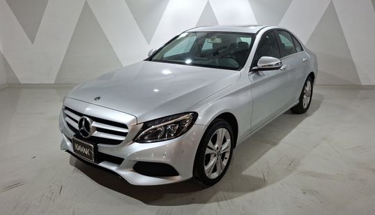 Mercedes Benz • Clase C