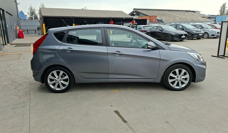 Hyundai Accent 1.4 RB GL AC 2AB ABS HB Hatchback 2017