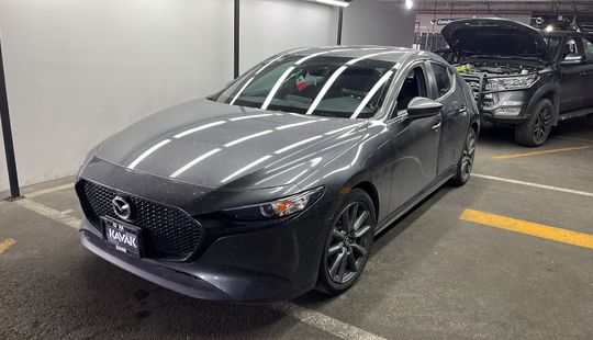 Mazda • Mazda 3