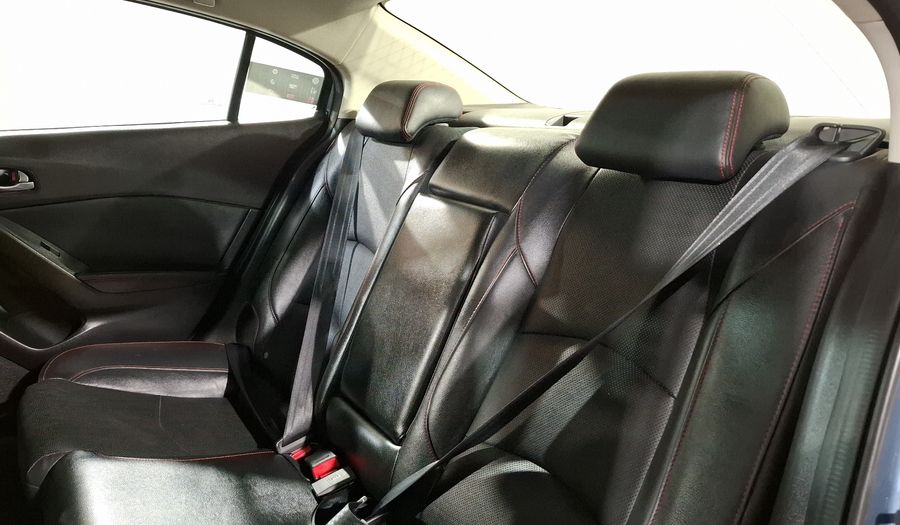 Mazda 3 2.5 SEDÁN S GT TA Sedan 2015