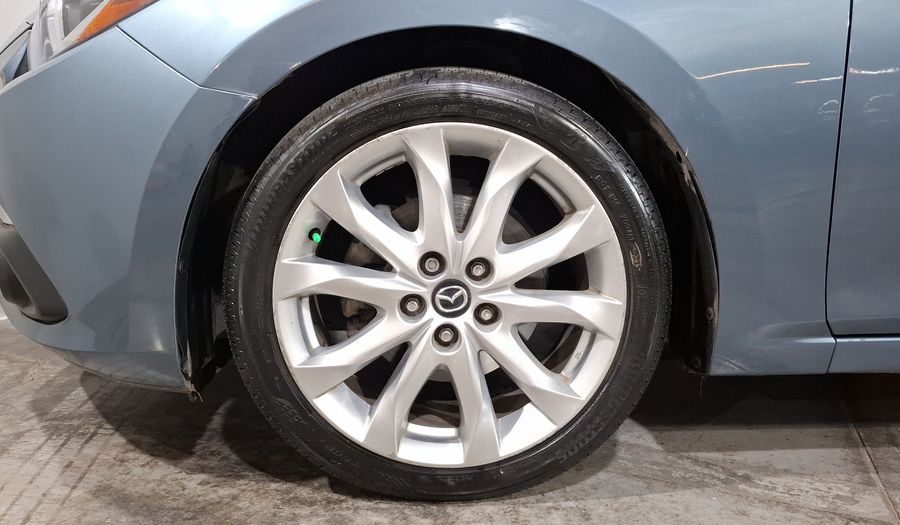 Mazda 3 2.5 SEDÁN S GT TA Sedan 2015