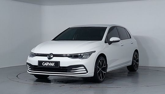Volkswagen • Golf