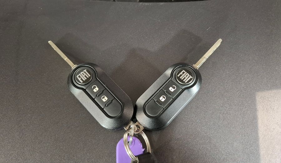Fiat Mobi 1.0 LIKE Hatchback 2022