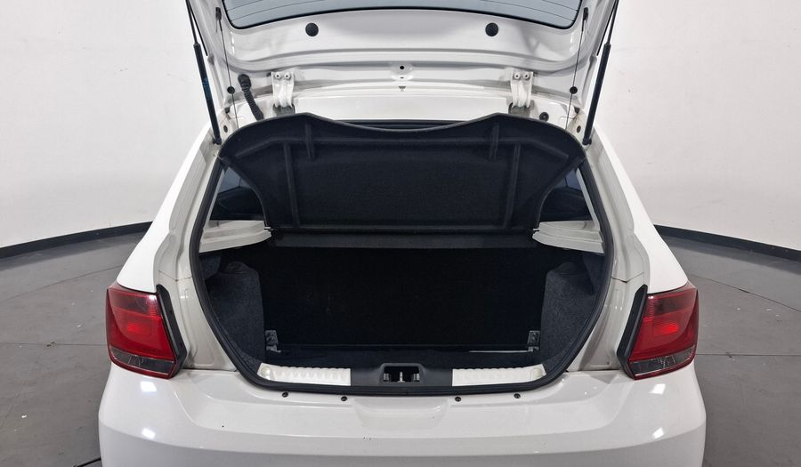 Volkswagen Gol Trend 1.6 HIGHLINE Hatchback 2015