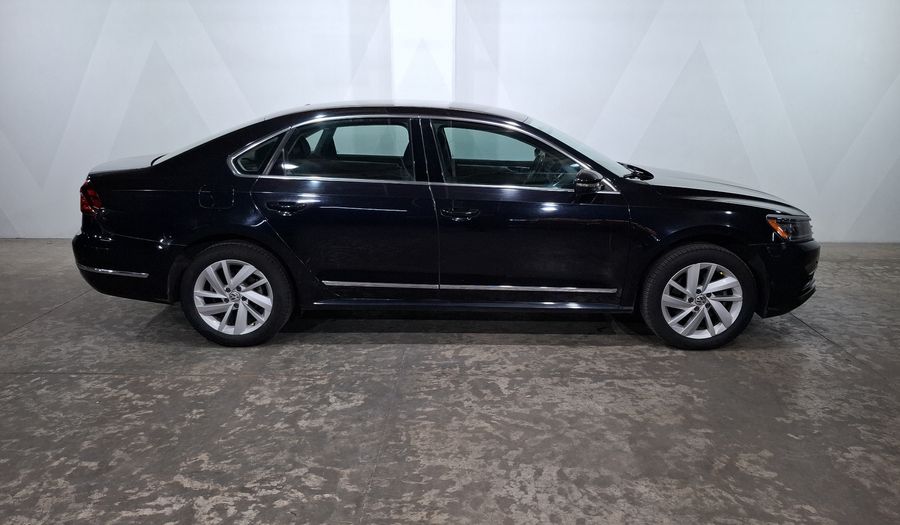 Volkswagen Passat 2.5 SPORTLINE AUTO Sedan 2018